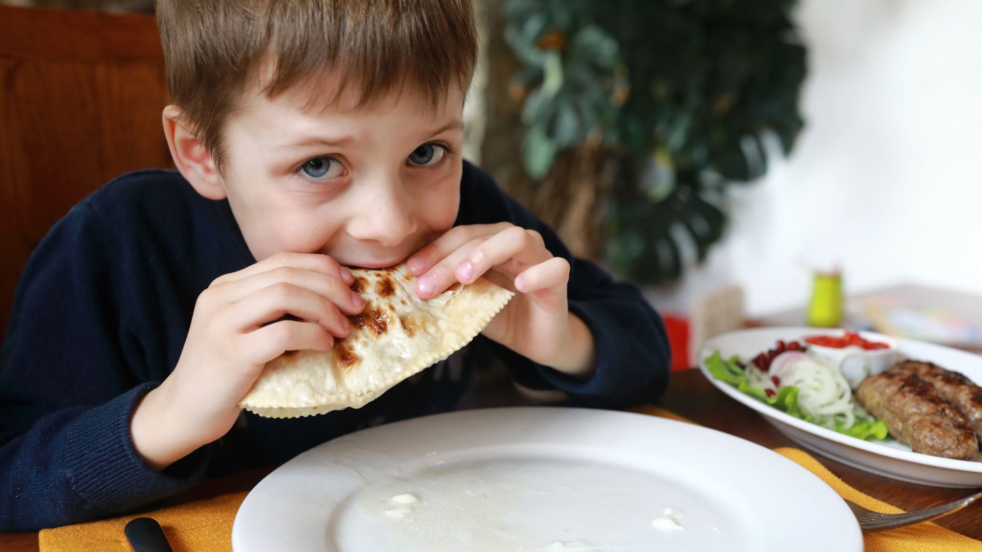 Read more about the article Feeding and Swallowing Challenges in Children