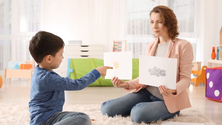 non verbal child communicating with pictures